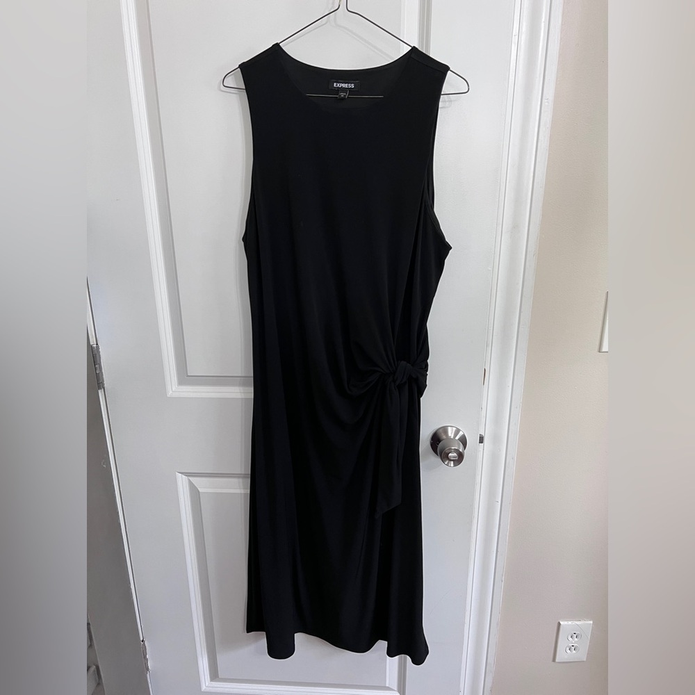Express Black Sleeveless Sheath Midi Dress